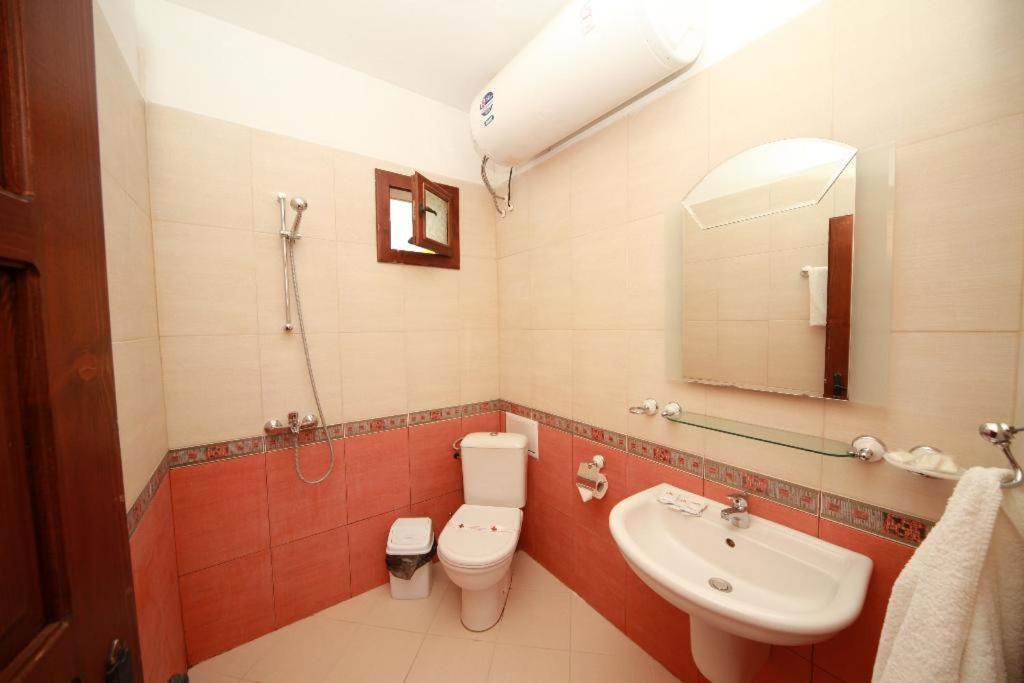 Complex Barite Hotel Chernevo Exterior photo