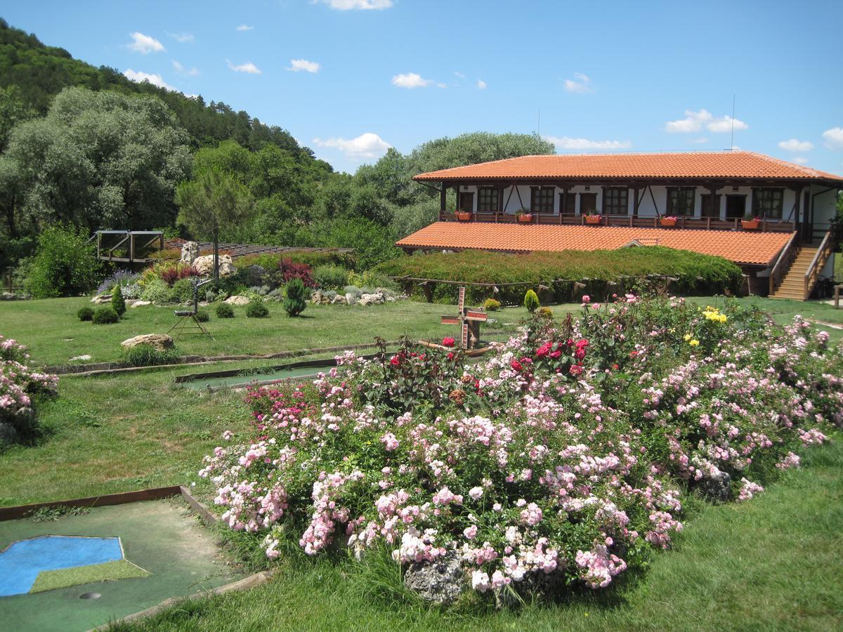Complex Barite Hotel Chernevo Exterior photo